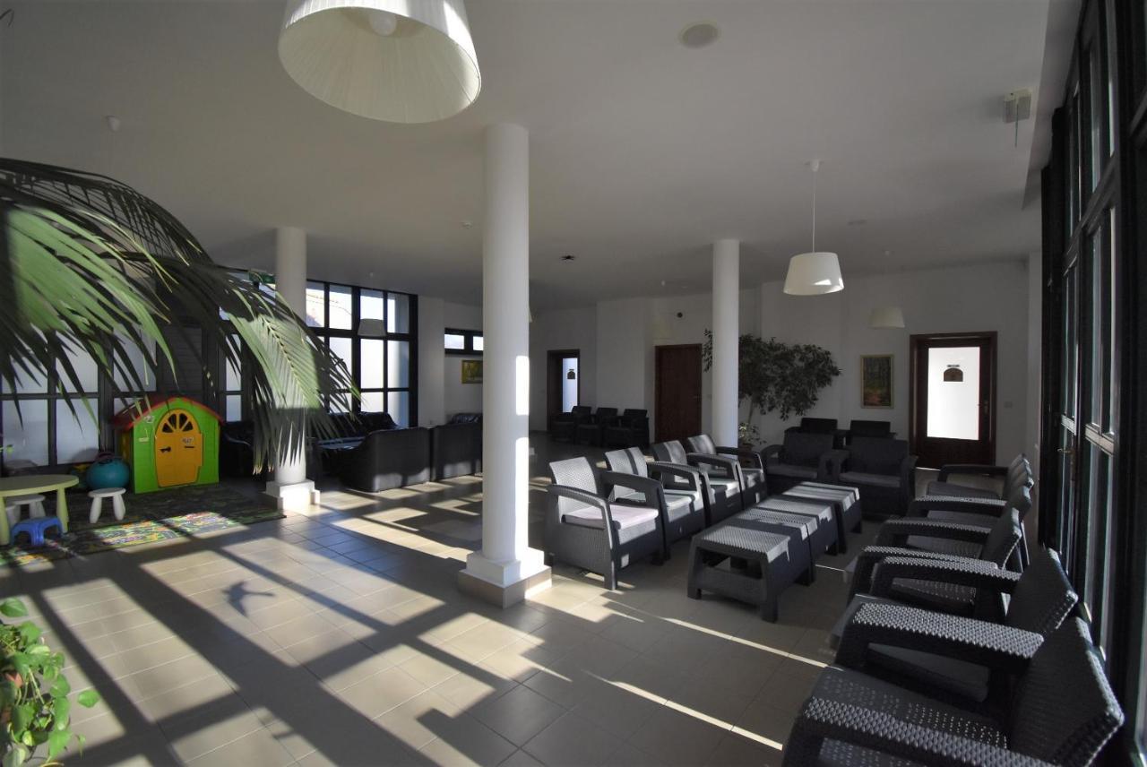 Hotel Club Tisza Lakitelek Экстерьер фото